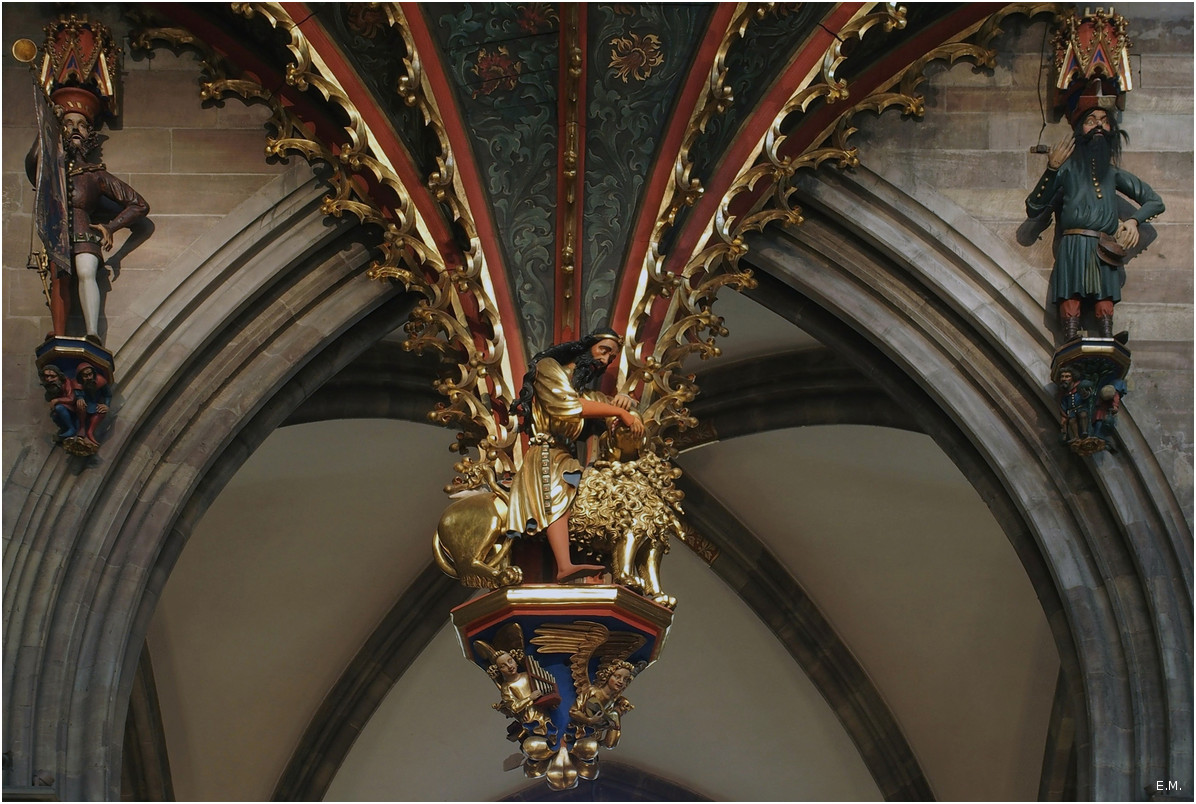 Sous l'orgue